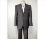 シングル3つボタン段返り