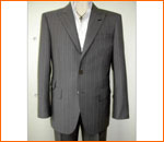 シングル3つボタン段返り