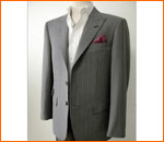 シングル3つボタン段返り